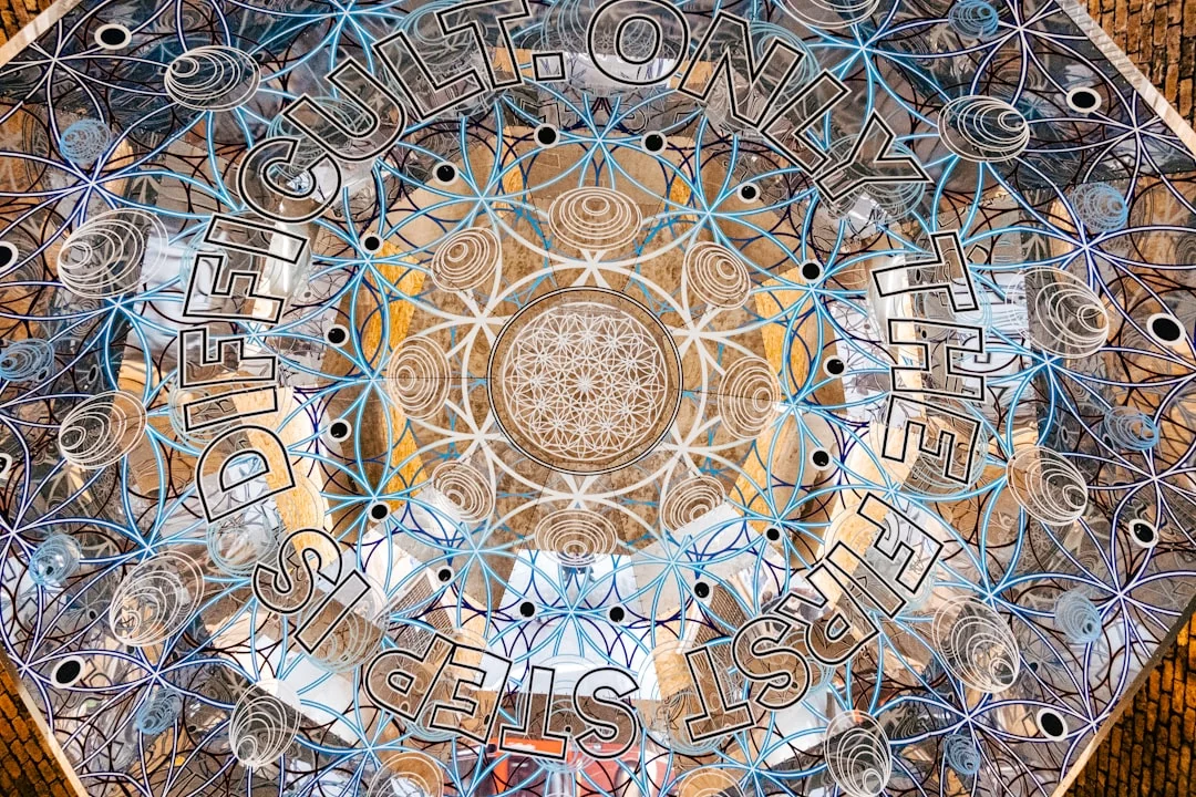 6 significados da numerologia 555: transição, liberdade e transformação — Numerologia no Horoscopo Certo