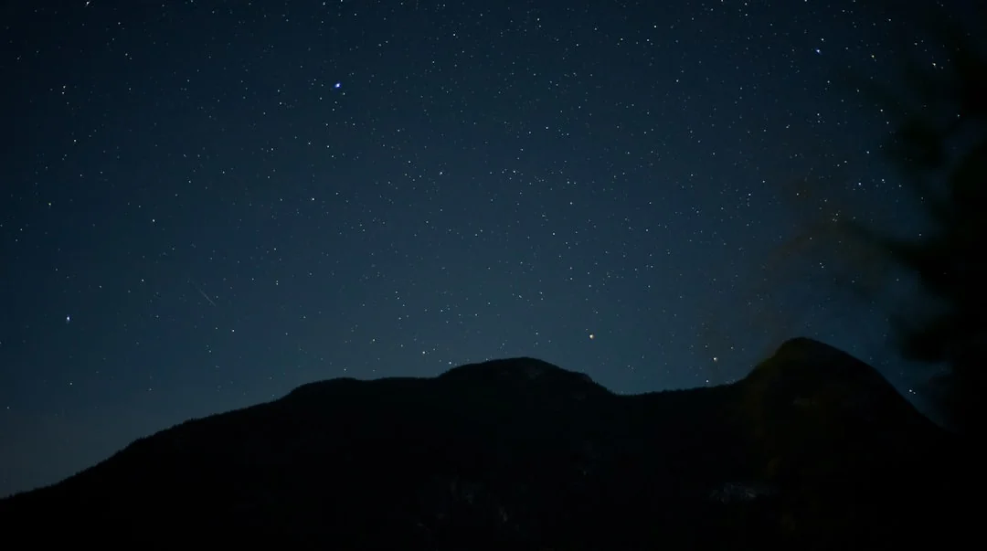 Como ler um mapa astral: guia completo de 7 passos para iniciantes (2026)